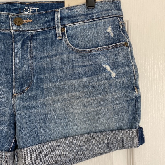 Light blue wash cuffed denim short - Picture 2 of 5